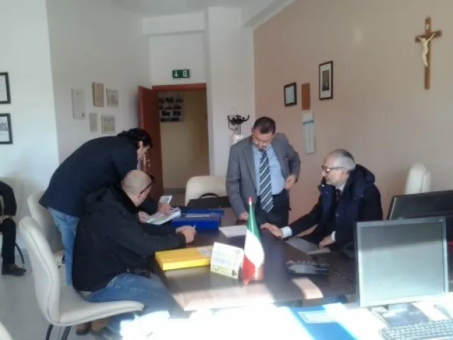 Il momento della firma