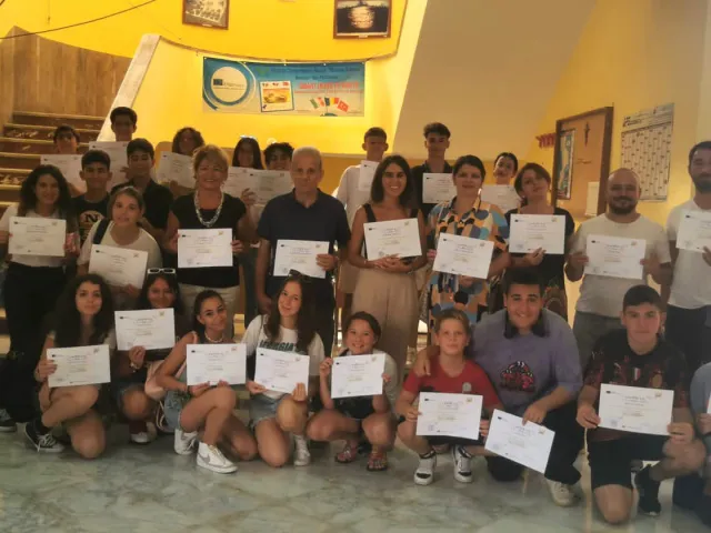 Foto di gruppo consegna attestati