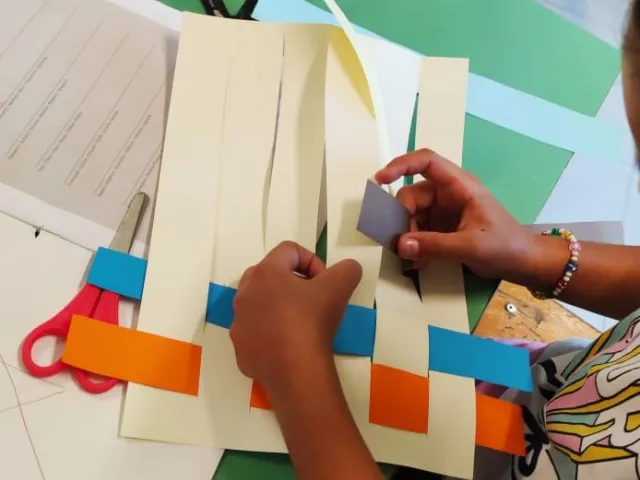 REALIZZAZIONE CON CARTONCINO DELLA TELA DI PENELOPE