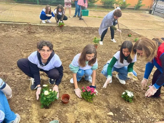Attività alunni. L'orto.