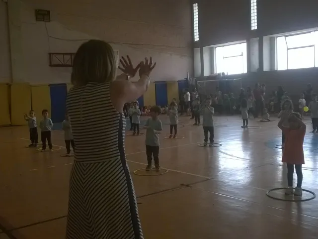 English songs moment: Palazzetto dello Sport di Rosarno